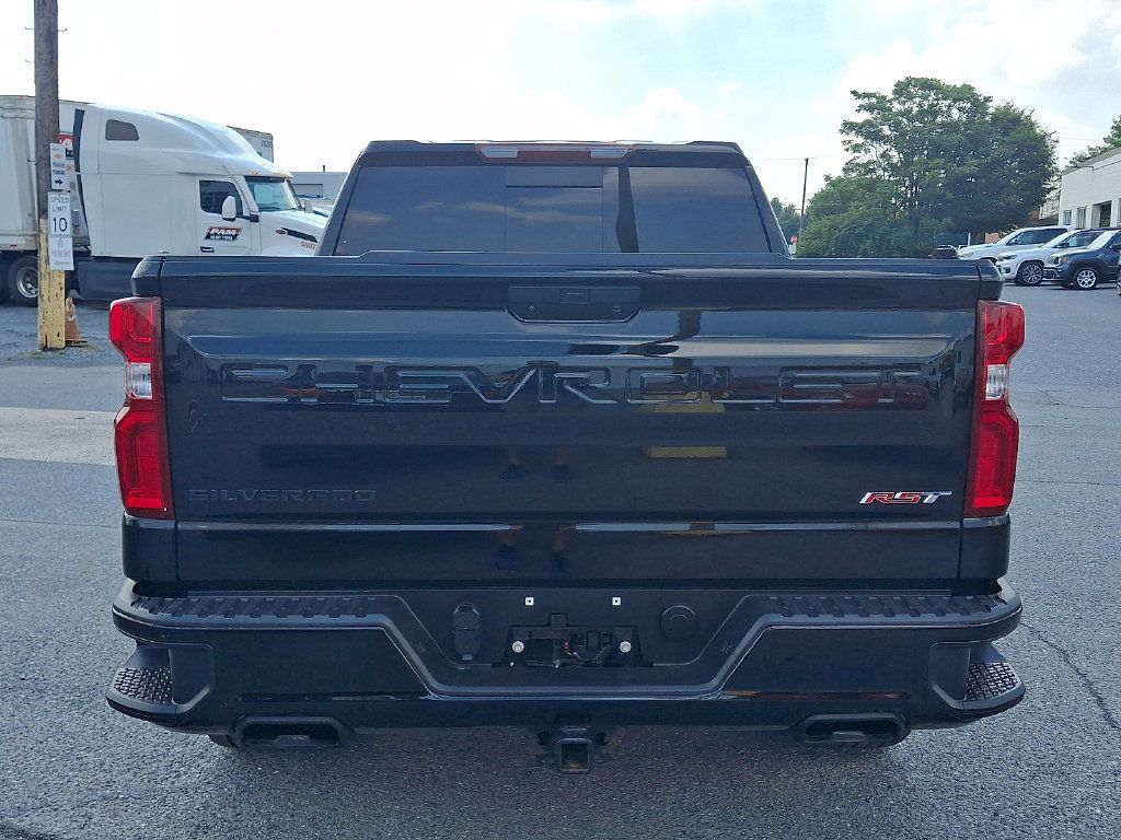 Used 2022 Chevrolet Silverado 1500 RST w/ Convenience Package II AWD/4WD image 6