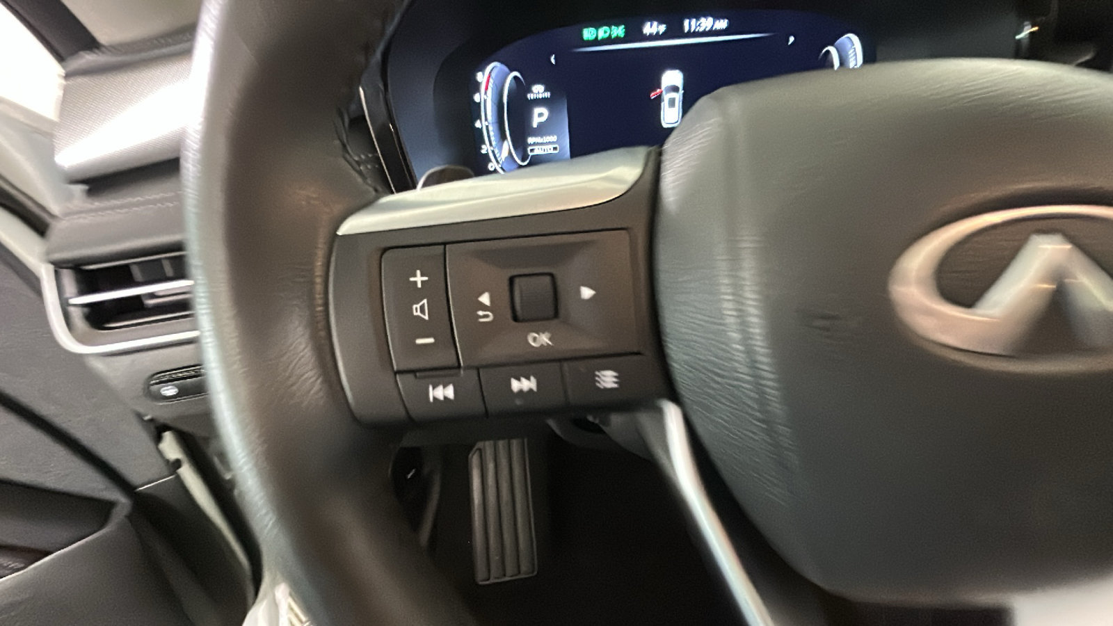 Used 2024 INFINITI QX60 Luxe AWD/4WD image 17