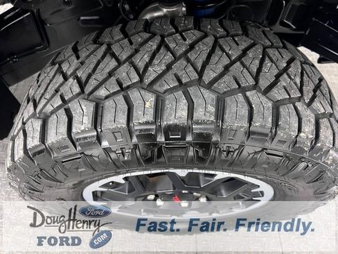 Used 2024 Toyota Tacoma TRD Off-Road image 16