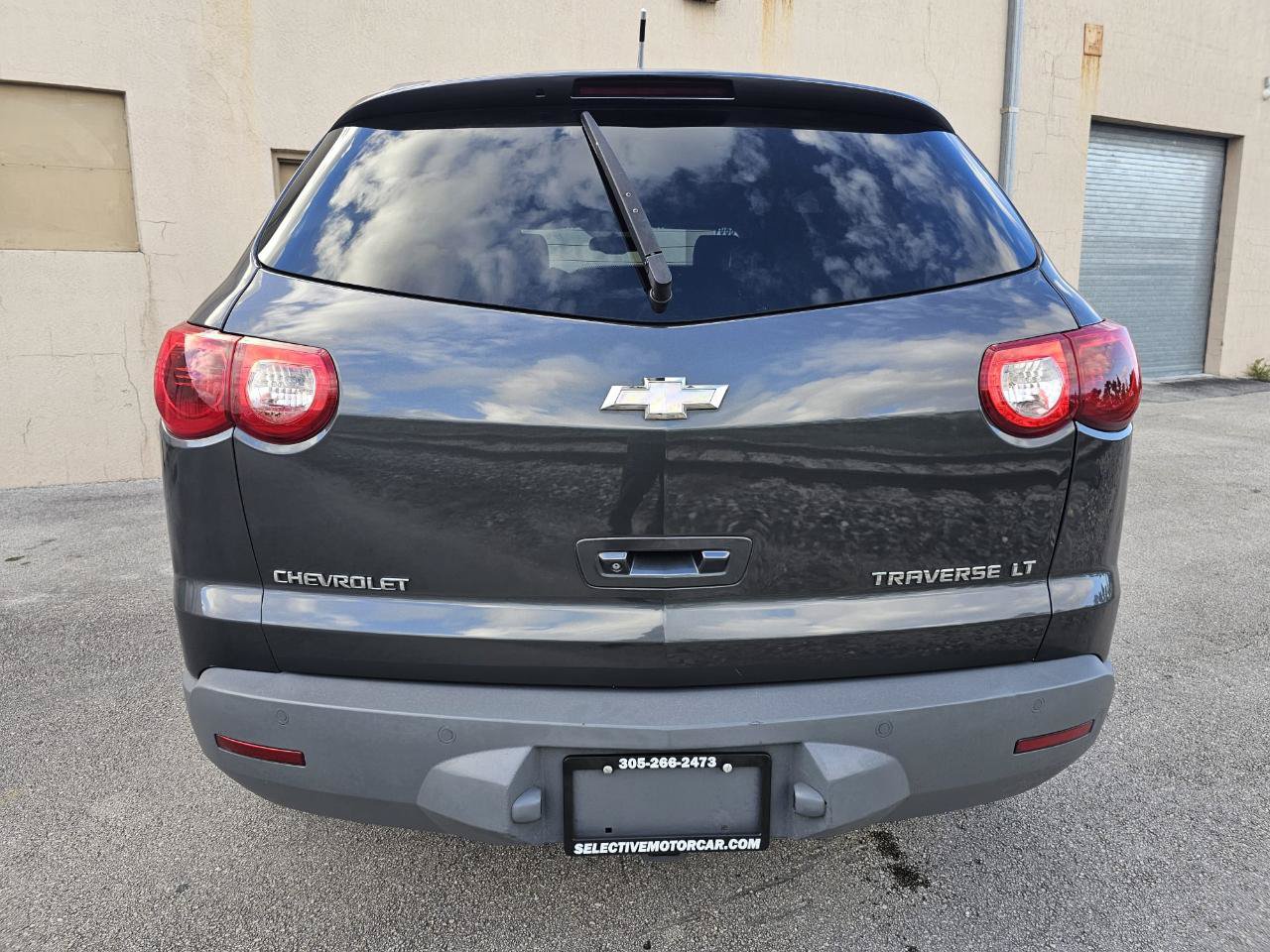Used 2009 Chevrolet Traverse LT FWD image 15