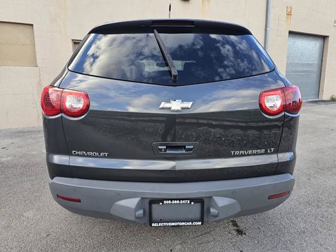 Used 2009 Chevrolet Traverse LT FWD image 15