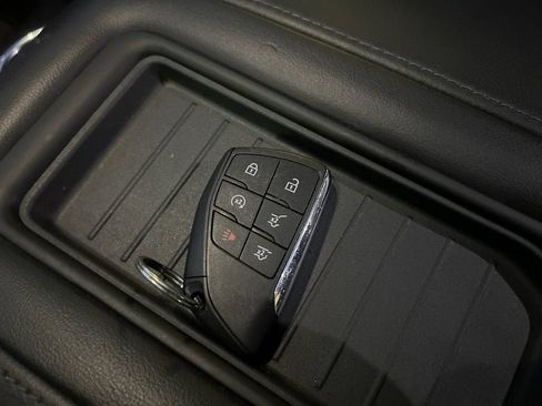 Used 2023 Chevrolet Tahoe Z71 AWD/4WD image 33