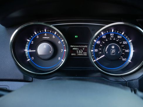 Used 2013 Hyundai Sonata Limited image 21