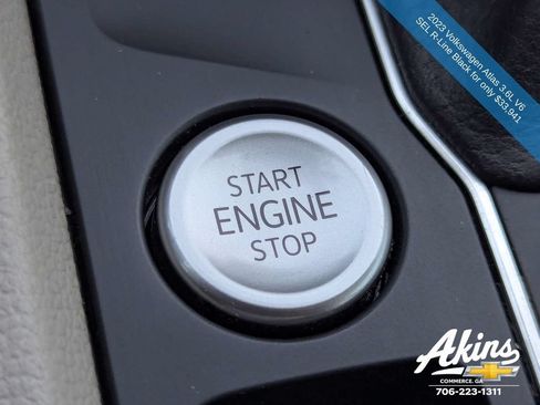 Used 2023 Volkswagen Atlas SEL R-Line AWD/4WD image 31
