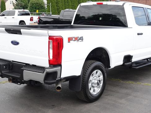 Used 2024 Ford F250 XLT w/ FX4 Off-Road Package AWD/4WD image 6