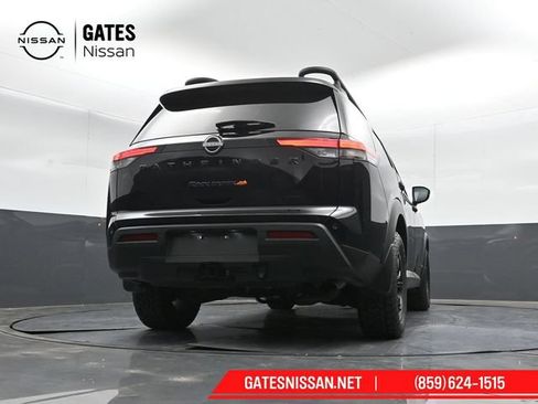 Used 2025 Nissan Pathfinder Rock Creek AWD/4WD image 38