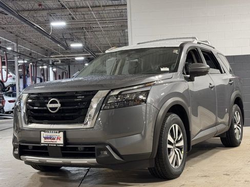 New 2025 Nissan Pathfinder SL image 31
