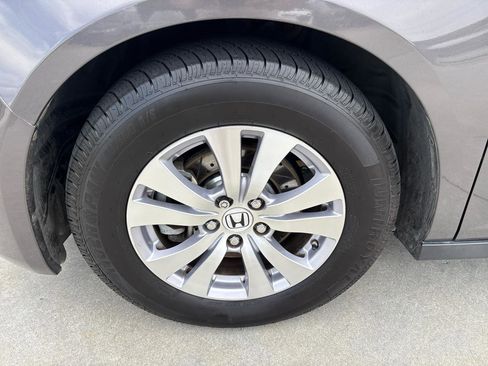 Used 2015 Honda Odyssey EX-L image 11