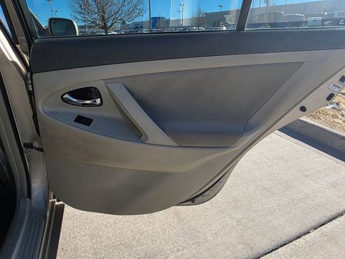 Used 2007 Toyota Camry LE image 25
