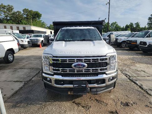 Used 2023 Ford F550 4x4 Regular Cab Super Duty image 5