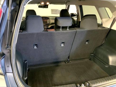 Used 2024 Kia Soul LX w/ Option Group 015 image 4