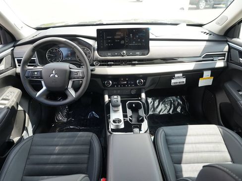 New 2026 Mitsubishi Outlander SE AWD/4WD image 24