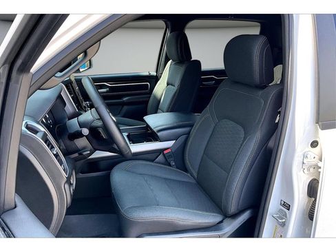 Certified 2025 RAM 1500 Big Horn AWD/4WD image 24