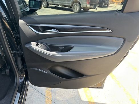 Used 2018 Buick Enclave Essence FWD image 30