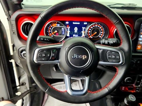 Used 2023 Jeep Wrangler Unlimited Rubicon AWD/4WD image 13