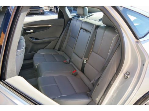 Used 2016 Chevrolet Impala LTZ image 17