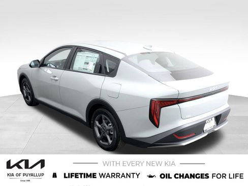 New 2026 Kia K4 FWD image 7