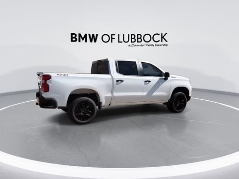 Used 2024 Chevrolet Silverado 1500 LT Trail Boss w/ Convenience Package II AWD/4WD image 8