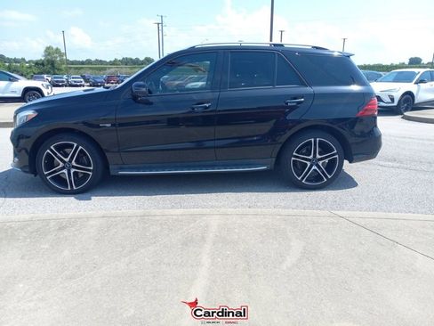 Used 2018 Mercedes-Benz GLE 43 AMG 4MATIC w/ Premium 2 Package image 12