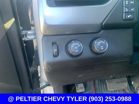Used 2019 Chevrolet Tahoe LT w/ Off-Road Package AWD/4WD image 18
