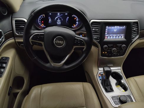 Used 2018 Jeep Grand Cherokee Limited AWD/4WD image 22