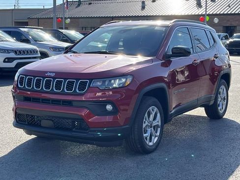 New 2026 Jeep Compass Latitude AWD/4WD image 3