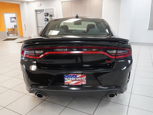 Used 2018 Dodge Charger R/T Scat Pack image 8