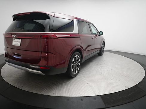 Used 2024 Kia Carnival EX FWD image 36