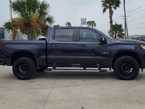 Used 2023 Chevrolet Silverado 1500 RST AWD/4WD image 9