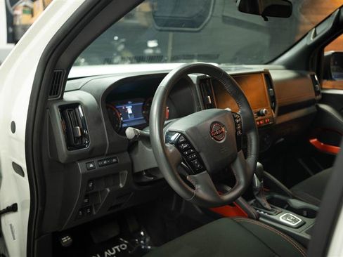 Used 2026 Nissan Frontier PRO-4X AWD/4WD image 8