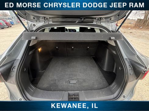 Used 2024 Chevrolet Trax LT FWD image 19