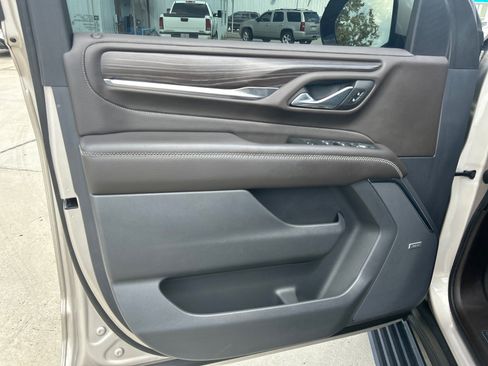 Used 2022 GMC Yukon Denali RWD image 10