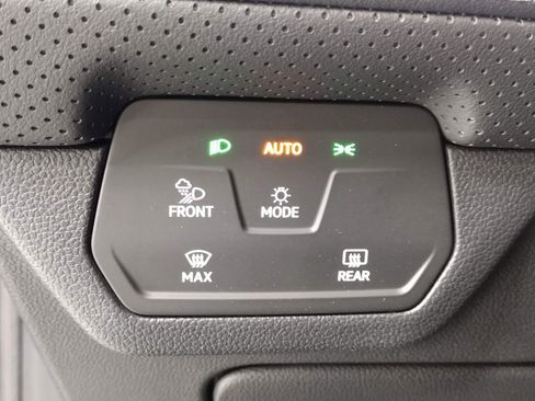 New 2026 Volkswagen Atlas Cross Sport SEL R-Line image 26