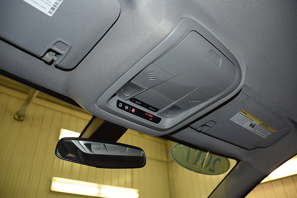 Used 2017 GMC Acadia SLE w/ LPO, Floor Liner Package FWD image 26