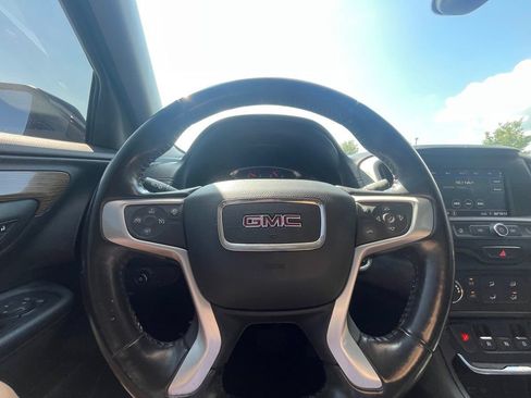 Used 2020 GMC Terrain SLE w/ Elevation Edition FWD image 13