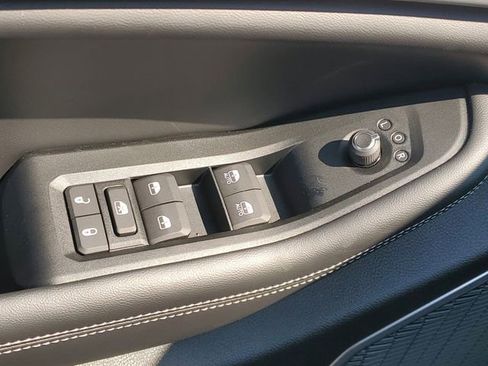 New 2026 Jeep Grand Cherokee L Limited w/ Limited Altitude Package AWD/4WD image 18