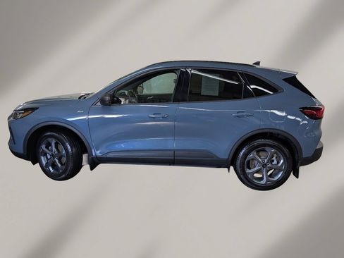 Used 2025 Ford Escape ST-Line w/ Tech Pack #1 AWD/4WD image 3