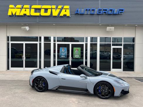 Used 2023 Maserati MC20 Spyder image 2