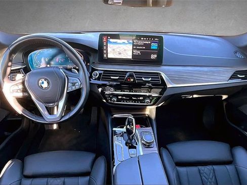 Used 2023 BMW 540i w/ Premium Package image 12