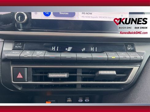 Used 2025 Toyota Camry LE FWD image 19