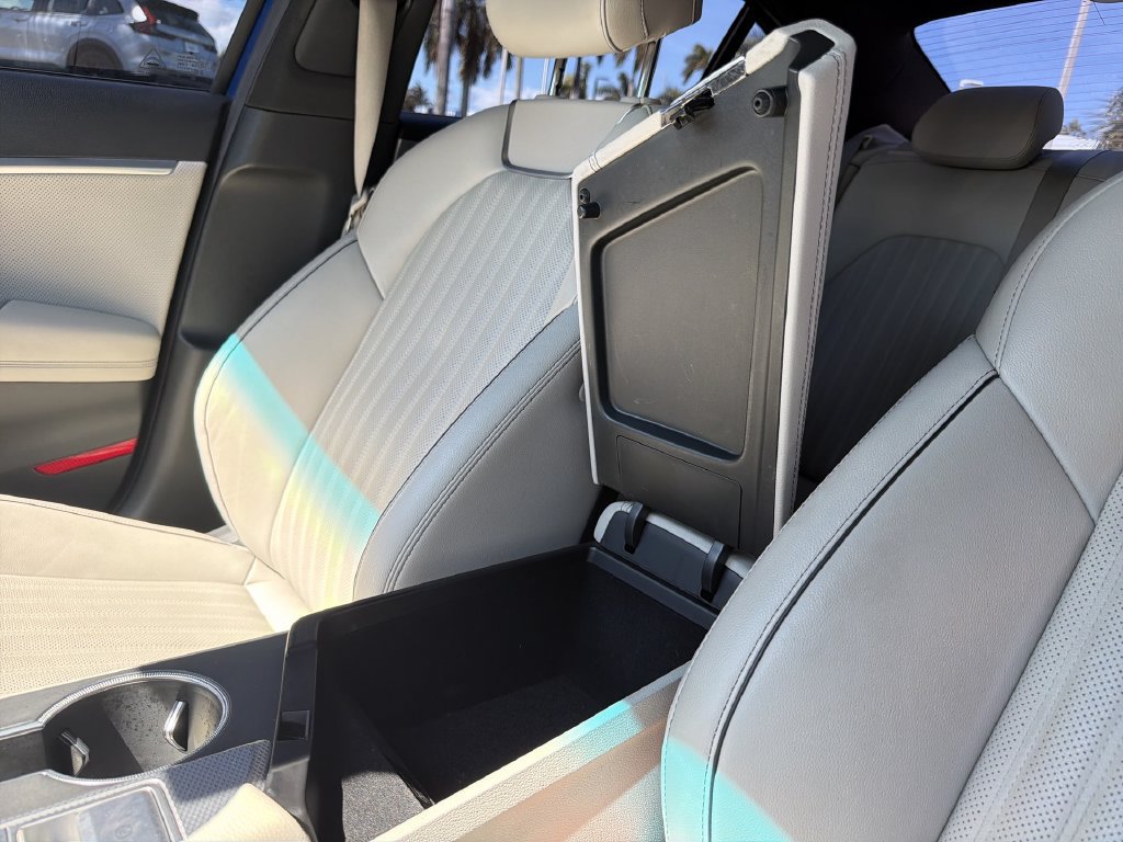 Used 2022 Genesis G70 3.3T RWD image 49