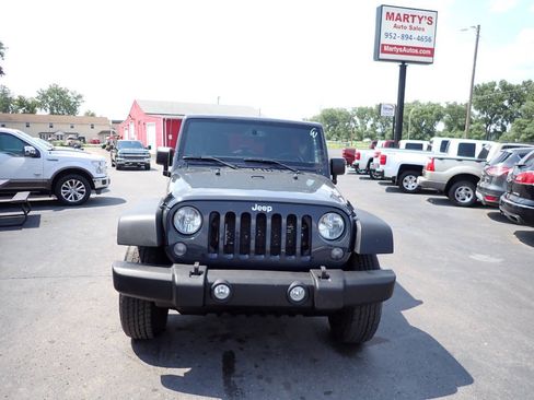 Used 2017 Jeep Wrangler Unlimited Sport w/ Power Convenience Group AWD/4WD image 2
