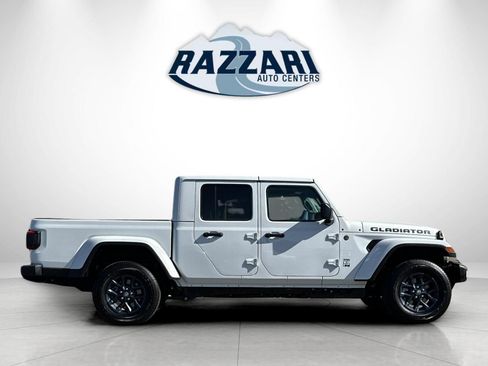 New 2026 Jeep Gladiator Sport AWD/4WD image 2
