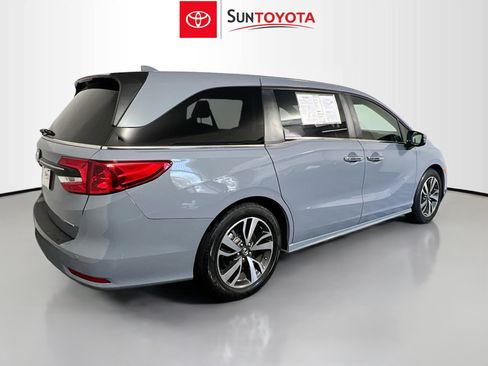 Used 2023 Honda Odyssey Touring image 4