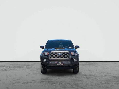 Used 2023 Toyota Tacoma TRD Sport AWD/4WD image 3