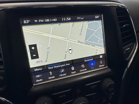 Used 2018 Jeep Grand Cherokee Altitude AWD/4WD image 22