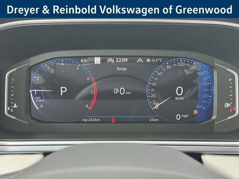 New 2026 Volkswagen Taos SEL image 13