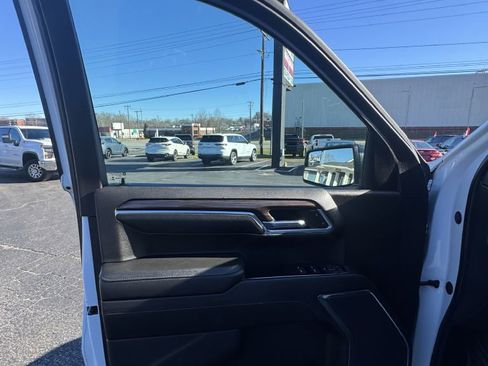 Used 2023 Chevrolet Silverado 1500 LT Trail Boss w/ Protection Package image 14