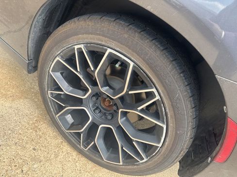Used 2019 Dodge Charger SXT RWD image 7