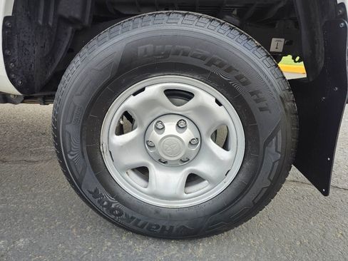 Used 2020 Toyota Tacoma SR image 24